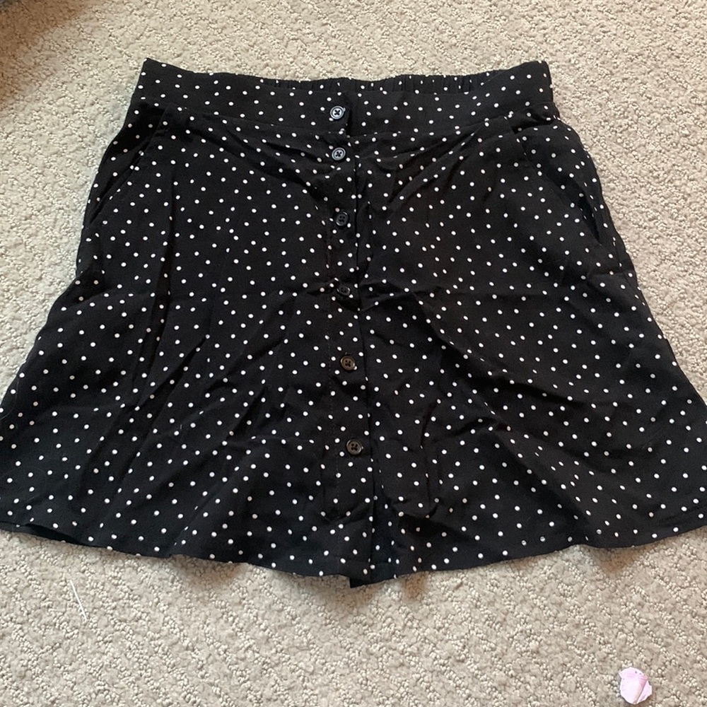 Polka dot skirt with pockets
